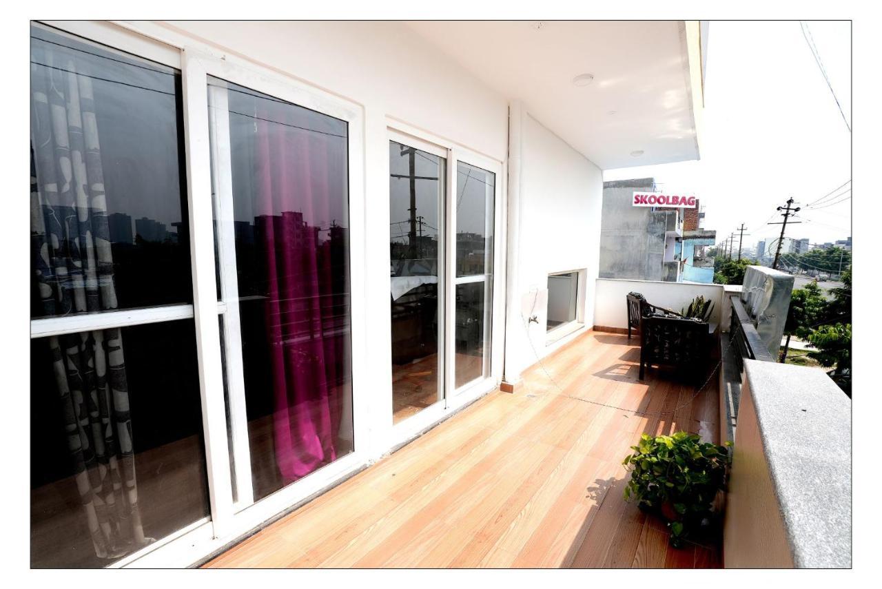 Gupta Residency Near Ajnara Heritage Noida Exterior foto